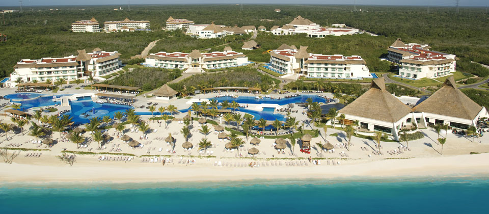 slider-blue_bay_grand_esmeralda